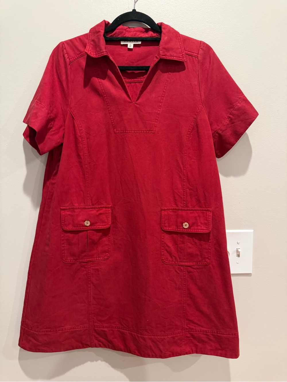 Jodifl Short Sleeve Casual Shift Dress in Red Small